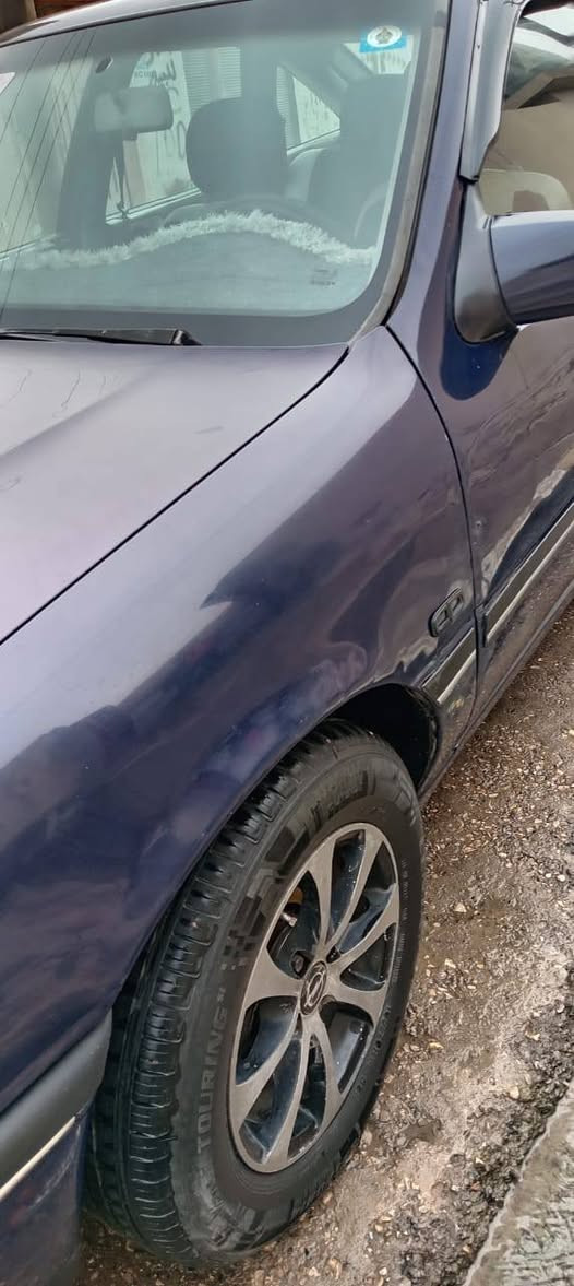 السلام عليكم فكترا للبيع موديل 92 حجم 20 كير وماكينة شرط دوائر ودوسات مصلحة والباب الورا مصبوغ رقم 
الماني نينوى سنوية لل 28تنتهي تايرات وطخم جدد المكان الموصل جانب الايمن
السعر 38 للاتصال ***********كورك 
***********اسيا
