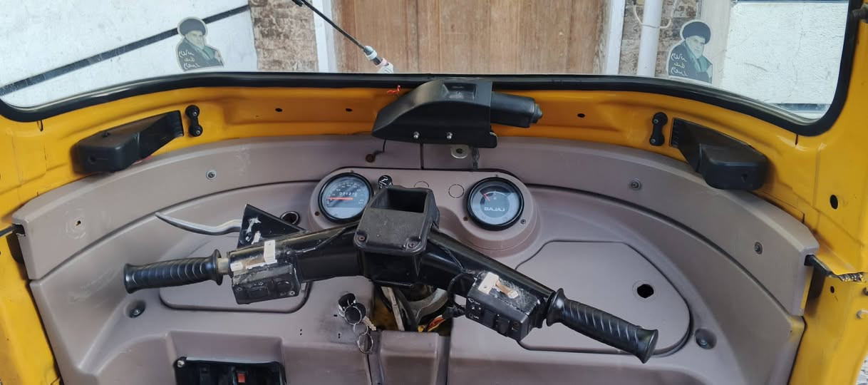 السلام عليكم اخوان تكتك مديل 20شهر 6 رقم واسط تكتك مكفوله من ضربه مصبوغه جماليه تكتك جاهزه كل نقص مبيها العنوان واسط السعر 5800 وبيها مجال حق الجيه ***********
