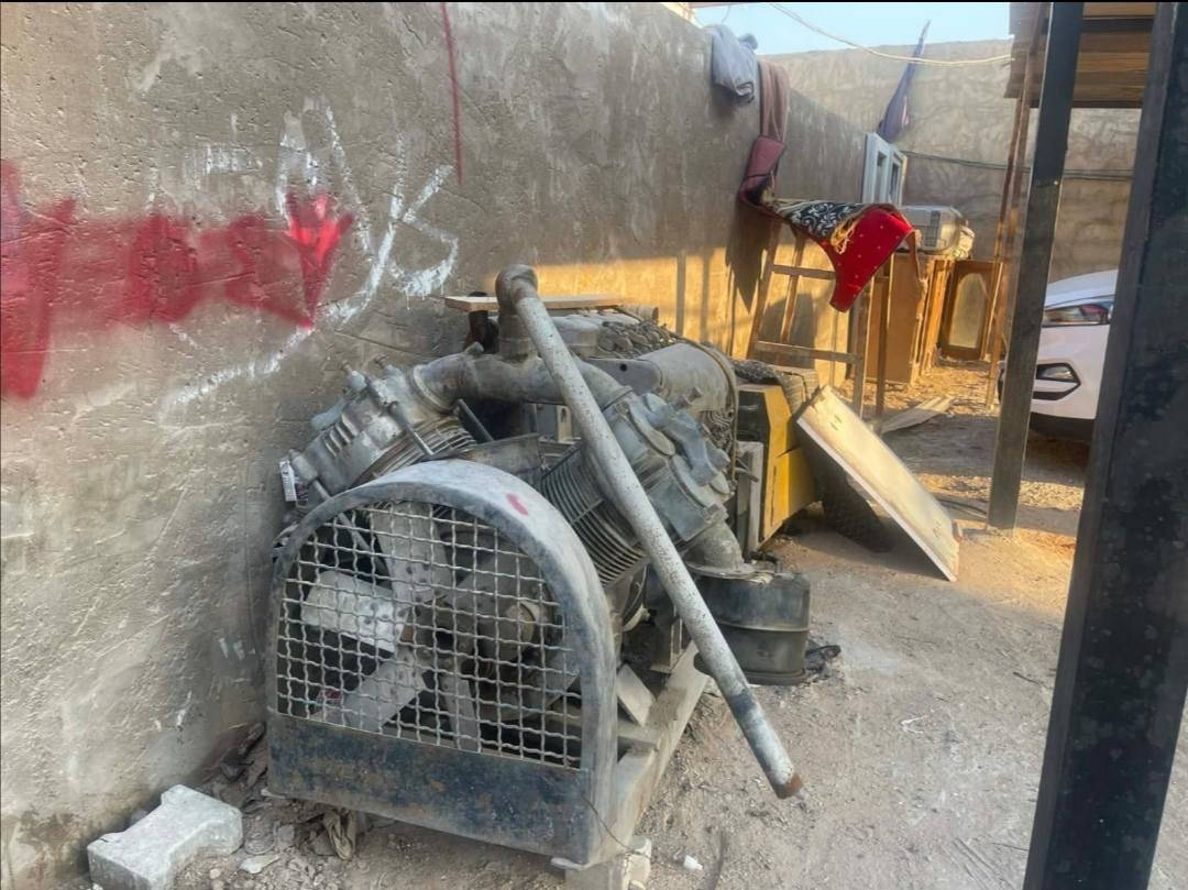 كمبريسر  ام الطير سويديه
للبيع اربعه بستم شرط الشغل

جديدة

السعر 25 ورقه

للستفسار ***********

***********
