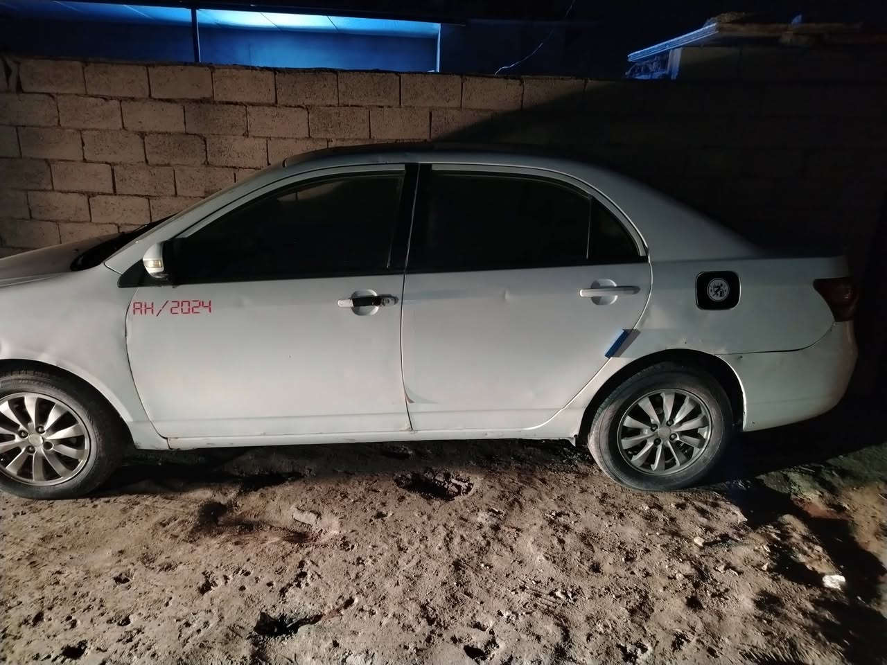 سلام عليكم بواجه 13 رقم بغداد سياره جديده بس المكينه قائمه السعر 45  $ ***********
