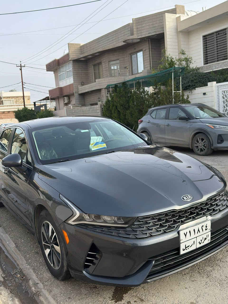 سيارة كيا K5 موديل ٢٠٢١ ضرر جاملغ خلفي يم قبغ البنزين فقط صبغ بسيط. 
للبيع ب ١٣٣ ورقة بيها مجال بسيط
للاستفسار الاتصال على الرقم
*********** كركوك, العراق
