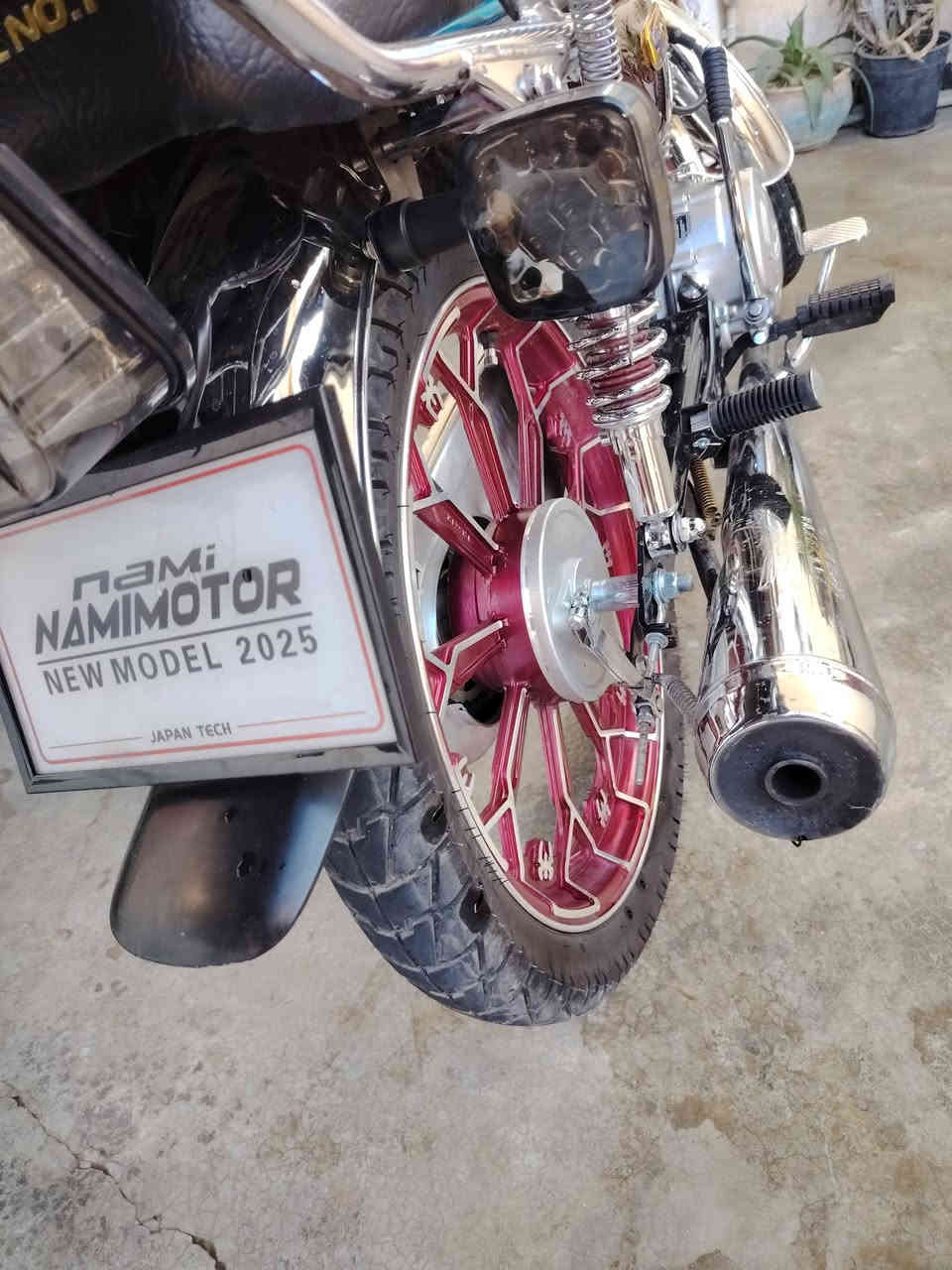 25البيع بعده جديد تاير شركه بي منفيسه كلشي شراي يتصل ***********سعره 825وبي مجال
