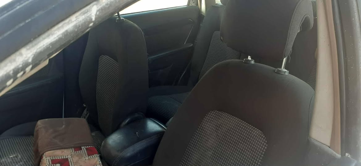 السلام عليكم سياره للبيع او مراوس السياره ادوات السعر 15قفل عاطله بيه كطع نار التصال على هذا الرقم ***********
