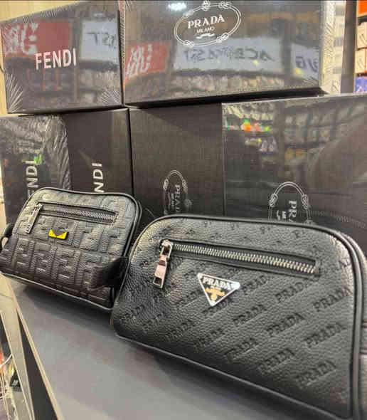 حقائب جلد طبيعي ( بصمه ) بنوعين

👈 السعر / 30 الف دينار 👉

للطلب والاستفسار ***********

متوفر توصيل 💨🚕

العنـــــوان 

واسط - كوت - المشروع - قرب ساحــه العامل 

أوقات الدوام من الساعه 8 صباحا إلى 11 مساء
