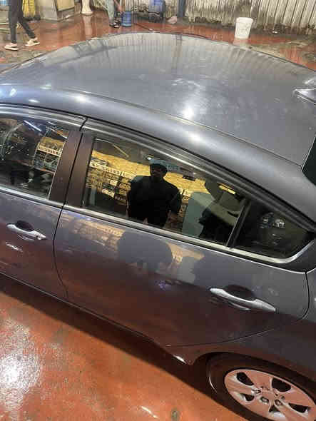 السلام عليكم 
كيا فورتي ٢٠١٦ باسمي السيارة مكينة دوش ٢٠٠٠ و كير it 
السيارة حادثها جاملغ و بنيد و سونارها موجود بيها قطعتين صبغ و شوية ملاحظات بالبدي 
صدر كامل جديد و دسكات ايضاً
السيارة كاملة مكملة و ملتزم بالإدامة مالتها و دهنها ادينول كل ٢٠٠٠ ابدل
السيارة مرتبة و كاعدة 
عارضها ب ( ١١٥ ) 
يا شباب السيارة بيها مجال و الناوي صدك يشتري يتصل على رقمي و يتدلل ماقصر ويا ممستعجل ع البيع 
الماعندة نية الله يرزقك بالاحسن منها بلا تعليقات مالها داعي و كل الهلا بيكم
مكاني الاعظمية قرب مستشفى النعمان
***********
