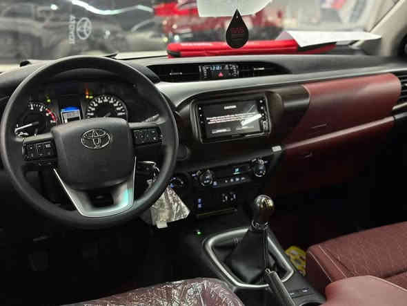 تویوتا هایلوکس ٢٠٢٥ 4x4 ساز
گير عادي
مصابيح امامي خلفي led
کشنات امامی تبرید
وایرلیس شحن
کامیرا خلفی
تحکم ستیرن
رادار جانبی
عگال 
حساسات خلفی
قفل اکسل دفلوك

السعر / 45,400,000 دینار العراقی

شركة نويكار اوتو لتجارة السيارات في اربيل 📍
تقاطع مخمور - بصف معمل بيبسي 📍

للتواصل مع قسم المبيعات:-

*********** واتساب☎️
*********** واتساب☎️
