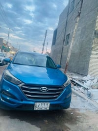 توسان للبيع موديل ١٦ وارد أمريكي حادث فقط بنيد مكفوله من الدواخل مع فت...