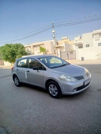 نيسان تيدا • ٢٠٠٩ • ٧١٠٠٠ كم