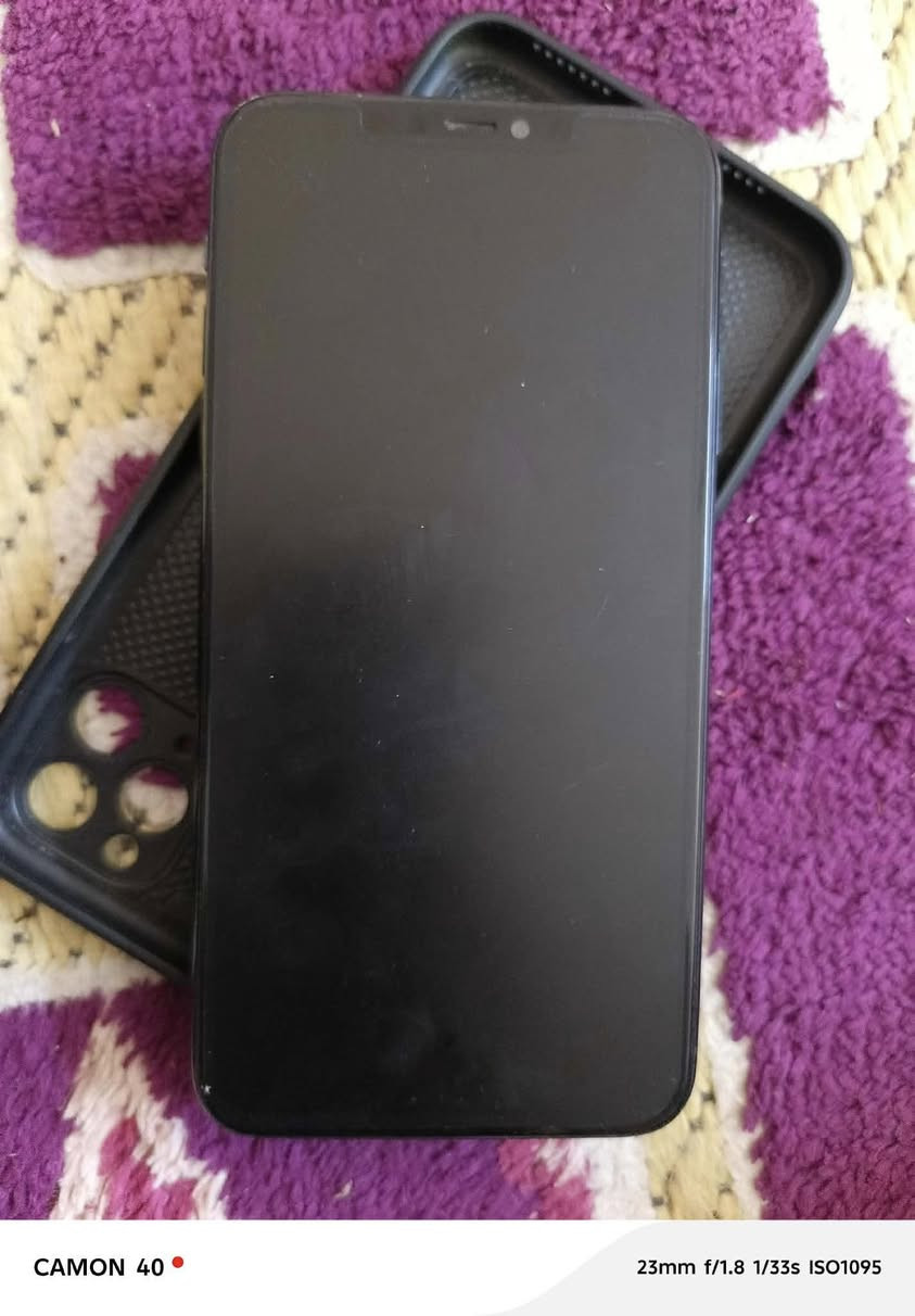 سلام عليكم آيفون ١١ برو ماكس ذاكره٢٥٦  بطاريه ٨١ مبدل شاش وبطاريه شرط مال جهاز قافل آيكلود  جهاز نضيف للبيع ومراوس سعره 230 مكاني ناصريه مركز 
***********
