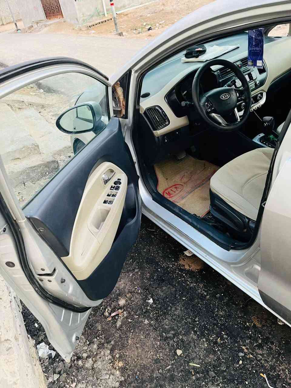 كيا ريو 2012 خليجي كير مكينه 1600 قطرتين 
حداد 90% تخم تاير ويل كب كروم تبريد شغال سنويه لل 27 رقم بصره تحويل ثاني يوم مكفولة صبغ تبديل ضربه 
0783595217
...............
واتساب *********** البصرة, العراق
