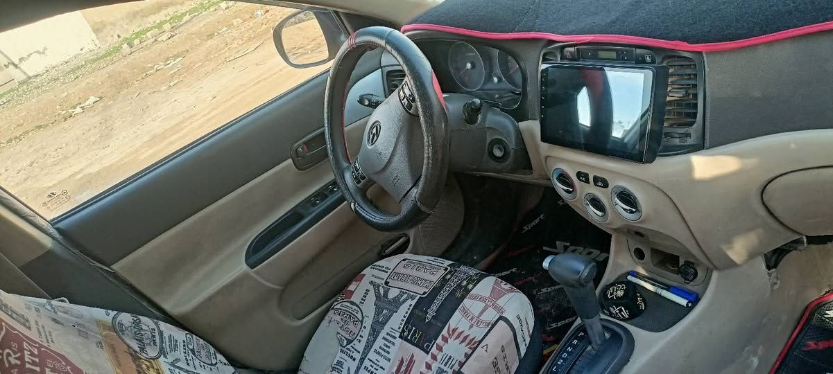 اكسنت دبدوب 2011حجم 16بلا ضرر فقط تلقيطات محرك تعبان بيها خط عوينات موصل ب 103وبيها مجال  قليل ***********
