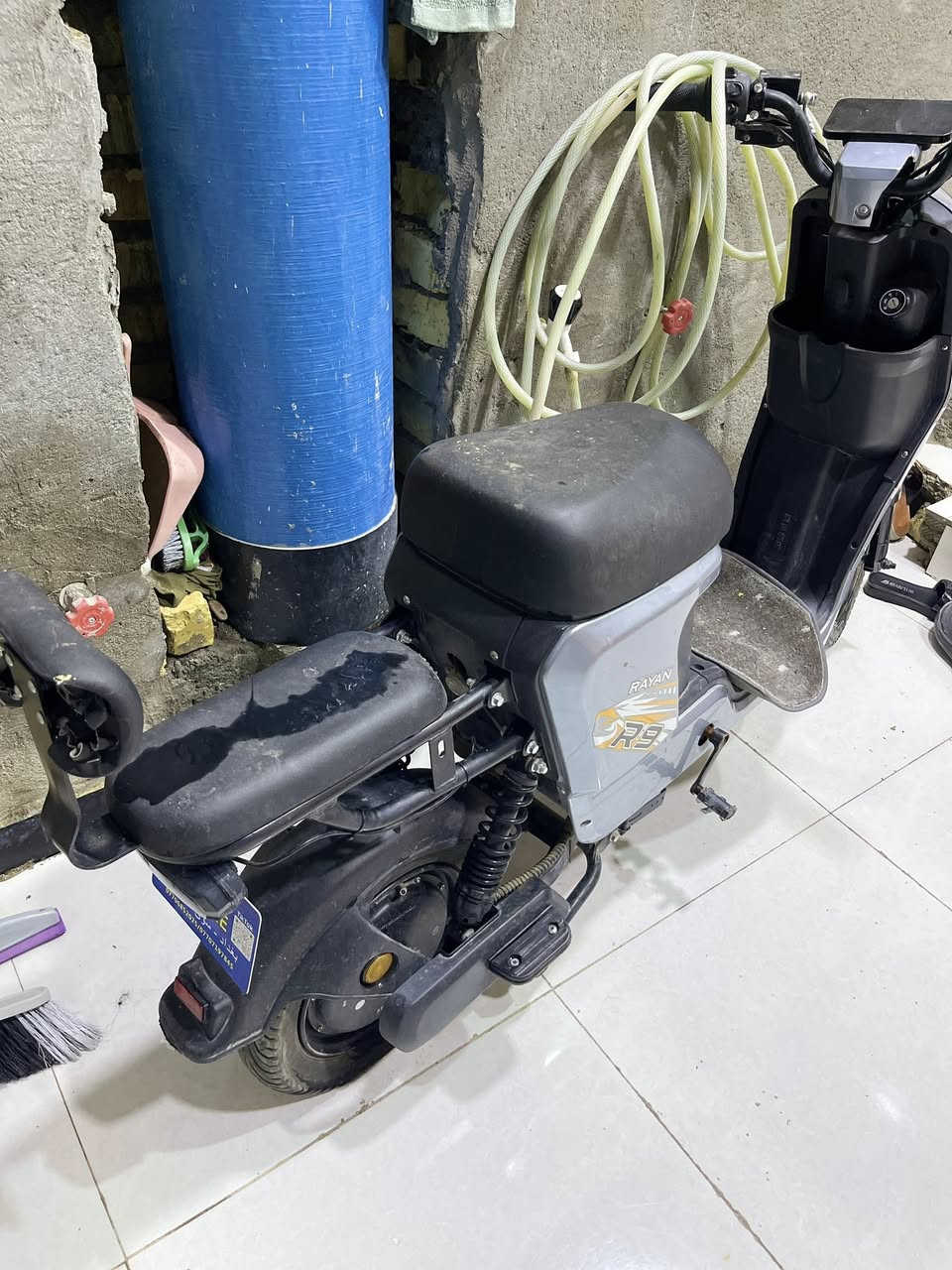 السلام عليكم دراجه للبيع نضيفه بس باتريات ناقصه سعر خاص


**إذا كنت صاحب هذا الإعلان وتريد حذفه لأي سبب، رجاءا أرسل رسالة إلى الدعم الفني**