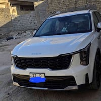 سورنتو خليجي موديل ٢٤ لون ابيض.  محرك ٣٥٠٠ كير موس. حساسات امامي خلفي....