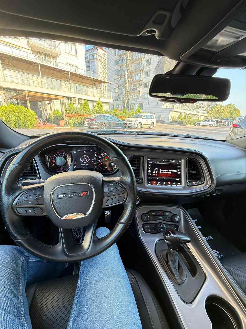 السلام عليكم
تشالنجر 2023 LAST CALL فول عدا فتحة ￼
ماشية 38000 km
ممشاها بالعراق 6000 km
رقم سليمانية 
للاستفسار:  ***********
