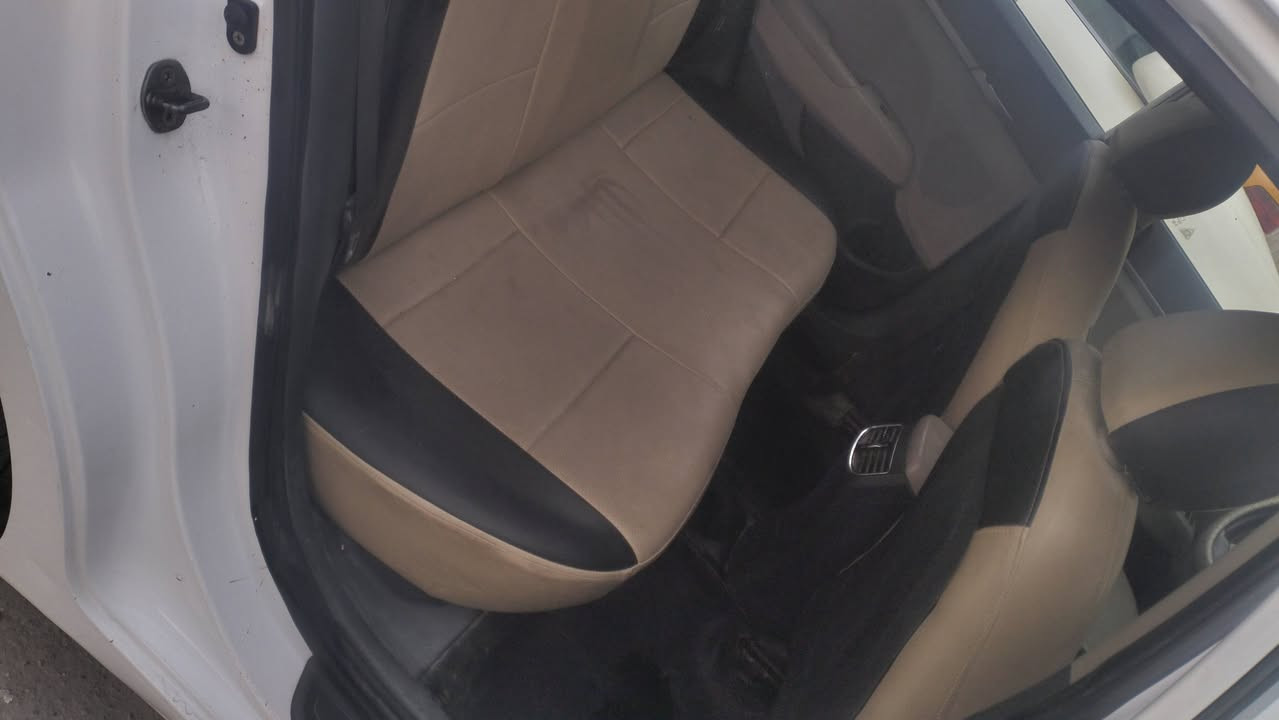 النترا2017 
خايجي مكفوله كفاله عامه عده البنيد بيه بارد
فول مواصفات عده البصمه
تبريد قطعتين 
مري شفط 
شاشه فتحه 
حداديه جديده 
تخم تاير جديد
كشنات جلد 
***********
سنويه جديده ورقام صار 15يوم من سويتهن
السعر خاص
