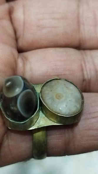 سليمانيات مزدوج قديمات ملاكطنه احبتي صايغهن عل خاتم خفيف مجرد للتثبيت //منكولان ومجربات /للمحبه والجذب وتسهيل لحامله عقد لسان اي شكال يبدل بغيره للاستفسار *********** عمارة
