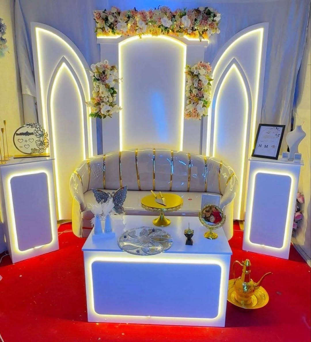 كوشات جديدة توفرت للبيع اخشاب درجة اولى ✔️ 

أي موديل داخل المنشور يتكون من 6 قطع والسعر 600  ألف فقط للكوشة الوحدة ✔️


**إذا كنت صاحب هذا الإعلان وتريد حذفه لأي سبب، رجاءا أرسل رسالة إلى الدعم الفني**