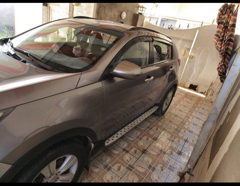 سبورتج 2011 سعودي مكفوله من الصبغ والتبديل
رقم اربيل محرك دوش 2000 اربع حساسات آير باگ ثلاجة بالچكمچة
تحكم ستيرن  الدعامية نصفها تغليف فابلون للجمالية الاتصال على الرقم  ***********
