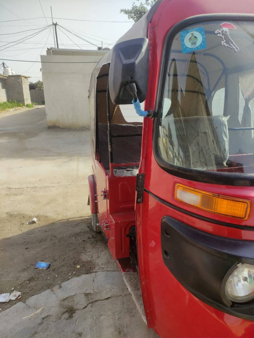 سلام عليكم تكتك للبيع 2022شهر 10تجفيت جديد تكتك. نضيفه ما بيه لاصبغ. ولا معجون بيه طخه خفيفه 4صابع يم البك لايت الخلفي  رقم بغداد  تحويل ثاني يوم سعر 8600وبيه مجال قليل مكاني بغداد شعله رقم الهاتف ***********
