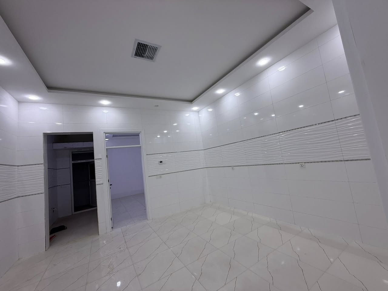 کۆدی ڕیکلام •267•

ناونیشان/📍/ کەلار ئاوارەکان

~~~~~~~~~~~~~~~~~~~~~~~

خانووبە #رووبەری١٠٠م قاتو نیو

💢رووی خۆری بەیانی

💢خانوو تازە و جوان ماڵی تی نەچووە

💢کۆڵانی فروان

💢دکت و سەقف مەغربی 

💢نزیک مزگەوت قوتابخانە

🔻ژووری میوان 
🔻هۆڵ
🔻ژووری نوستن 
🔻چیشتخانە
🔻مشتملات

~~~~~~~~~~~~~~~~~~~~~~~~

💭بۆ زانیاری زیاتر کۆمینتک بکە

                             
•
•
•

⚜️بۆ زانیاری زیاتر پەیوەندی بـکـە⚜️

☎️*********** 
☎️*********** 
☎️***********
