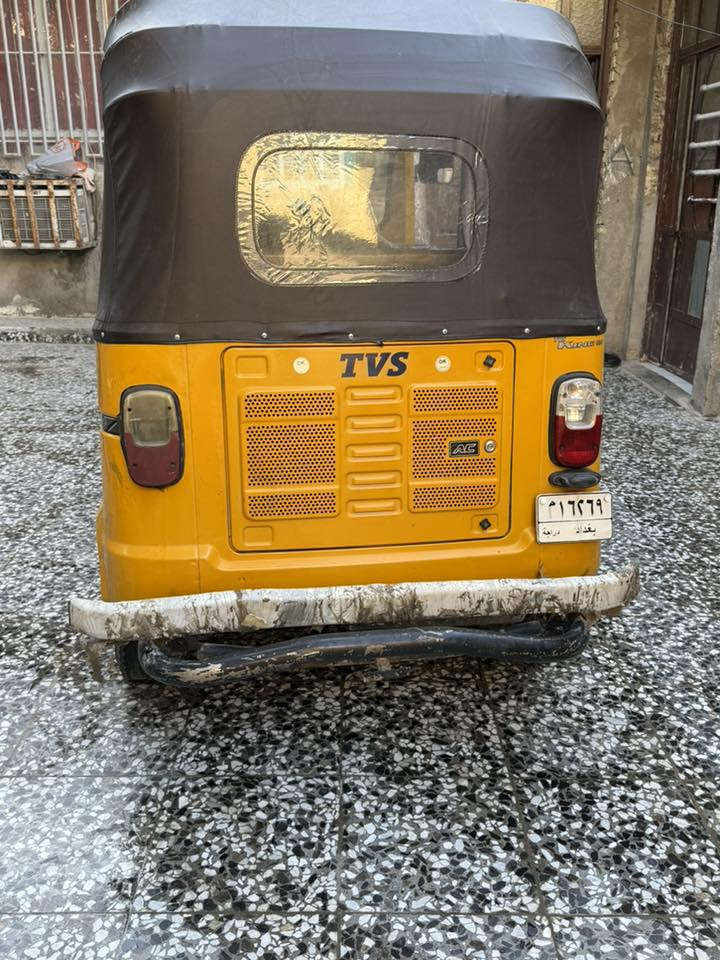 سلام عليكم تكتك ٢٠٢١مكفوله من ضربه وصبغ بلاديه مكينه قبل اربع اشهر شادهة طك كارتون مكفوله  دوشمه جديده ملاحضه تكتك عوزهة صليب وجبنه مال اكسن ومثل ما موضح بلفديو  مكاني بغداد لامين ثانيه       سعرهة6000بيهةًمحال حك جيه 
 ***********
