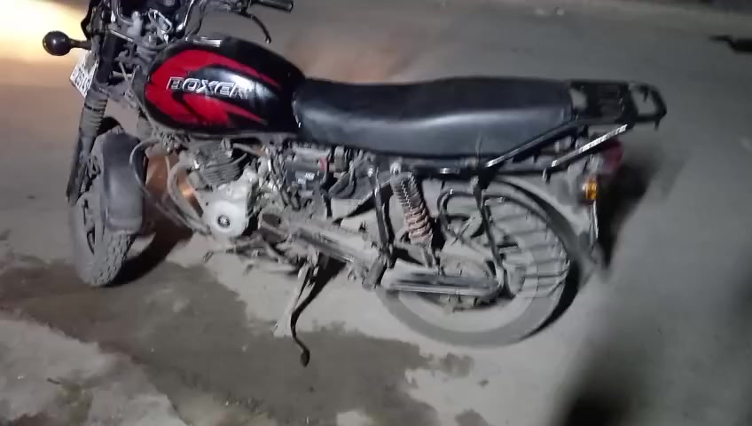 بوكسر للبيع موديل 22 بسمي مجفته المكينه قبل شهر عوزها ترتيبات لأن تركتها ب مليون و 850 وبيها مجال 
*********** مدينة الصدر
