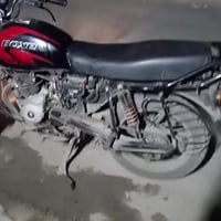 بوكسر للبيع موديل 22 بسمي مجفته المكينه قبل شهر عوزها ترتيبات لأن تركت...