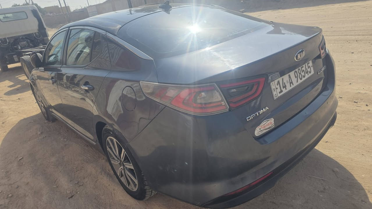 سلام عليكم عندي كيه اوبتما موديل٢٠١٦ هايبرد وارد امريكي مكفوله وكامل مواصفات  رقم بصره اذا اكو مراوس اب بيكب  ***********
