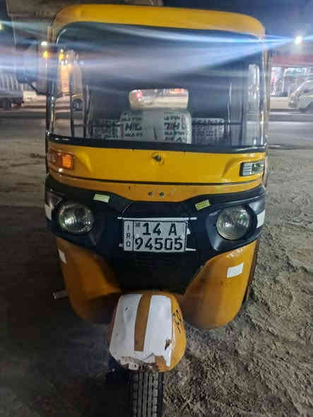 اسلام عليكم للبيع تكتك موديل 21
تكتك جاهزه بيهى دوس فقط مامعمرهن
رقم بصره مشروع وطني تحويل مباشر بسمي 
مكان بغداد 
سعر 5500 بيهى مجال 
رقم ***********
