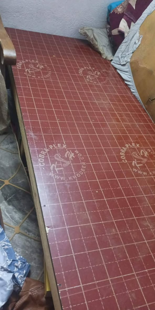 صوميه نفر للبيع ب50 قفل رقم ***********
