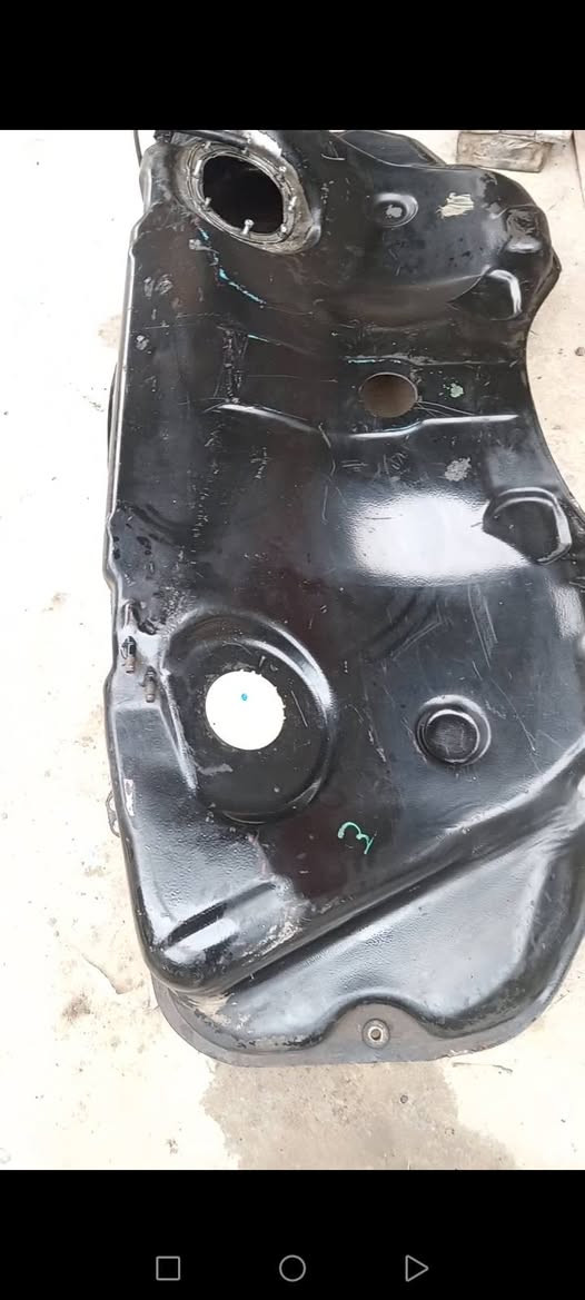 السلام عليكم شباب عندي تانكي خفاش ٧٤٠ هوه وطوافه شرط لازرف ولا شي فقط الي ذكرتهن بلفيديو سعره 150  هاذ رقمي *********** خابرني ودلل لان مامتواجد ع الفيس
