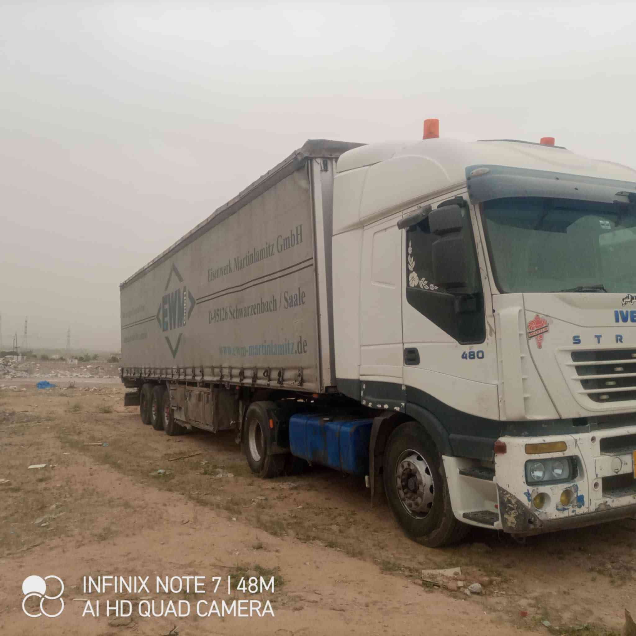 السلام عليكم
تريله افيكو للبيع موديل 2004 رقم السليمانيه
سنوية ساقطة بسنة ال 2023 سيارة باسمي
السعر 140 وبيها مجال 
للأستفسار ***********
