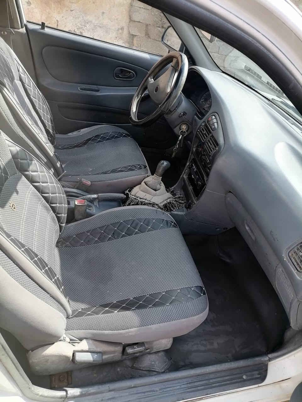 ميتسوبيشي لانسر موديل 93 محرك وكير شرط كهربائي كلها شغالة دون صبغ گابون بانزين 
السعر :٢٨ وبيها مجال 
الرقم : ***********
