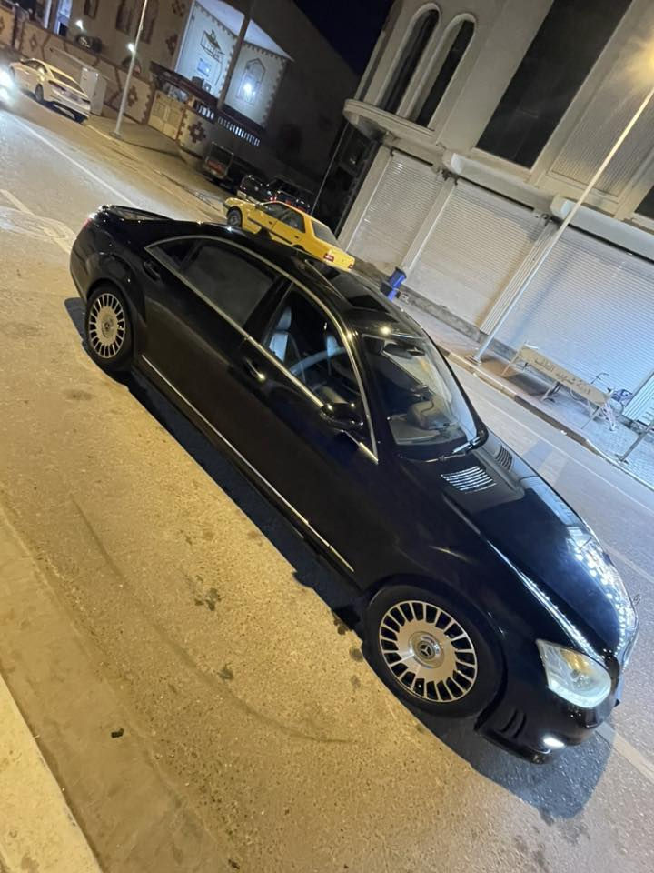 السلام عليكم
مارسدس فول للاخير

ادووووووات كفاله عامه 

S550 محدث AMG

متومه وجاهزه من كلشي 

للبيع فقط للاستفسار ***********

العنوان البصره
