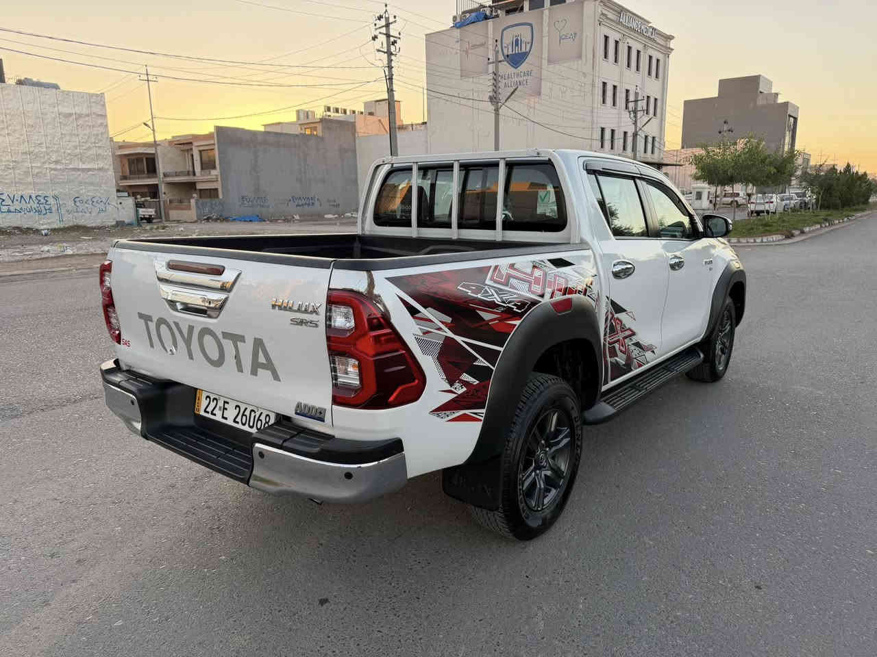 موديل 2023 +TRD شركة ساز ماشية 138 مكفولة بس بي دي ار شوية فوك لايت الخلفي
سعر 360 مكانها اربيل 

***********
