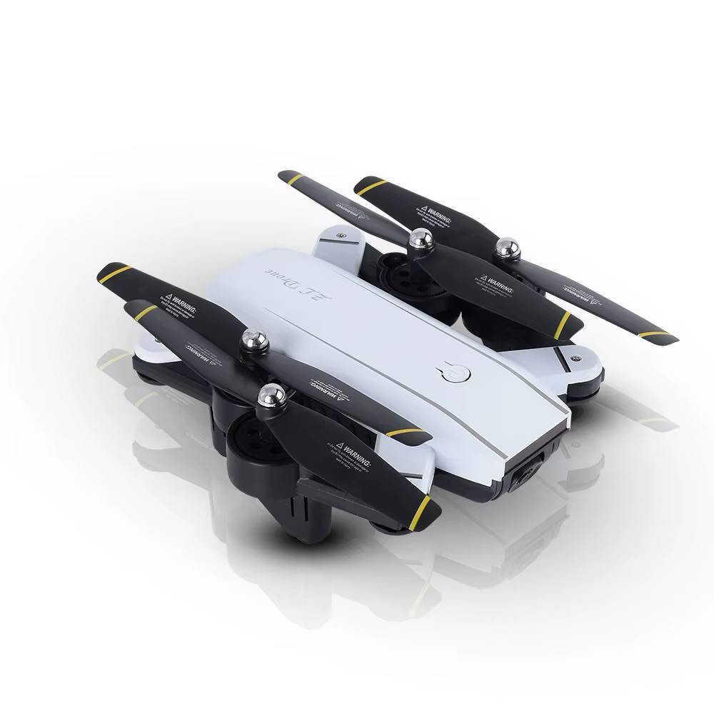 الطائرة هي طائرة درون من طراز ZL Drone SG700. 

الكاميرا: تأتي مزودة بكاميرا عالية الوضوح، وبعض الطرازات تحتوي على كاميرات مزدوجة بدقة 4K.  
التصميم: تتميز بتصميم قابل للطي وسهل الحمل والتخزين.  
المميزات: تدعم التحكم عبر الواي فاي، وتصوير بالإيماءات، ووضع التتبع، والتحكم في الارتفاع.  
الطيران: يبلغ وقت الطيران التقريبي حوالي 7 إلى 25 دقيقة حسب الطراز والبطارية. 
للحجز راسلونه على خاص


**إذا كنت صاحب هذا الإعلان وتريد حذفه لأي سبب، رجاءا أرسل رسالة إلى الدعم الفني**