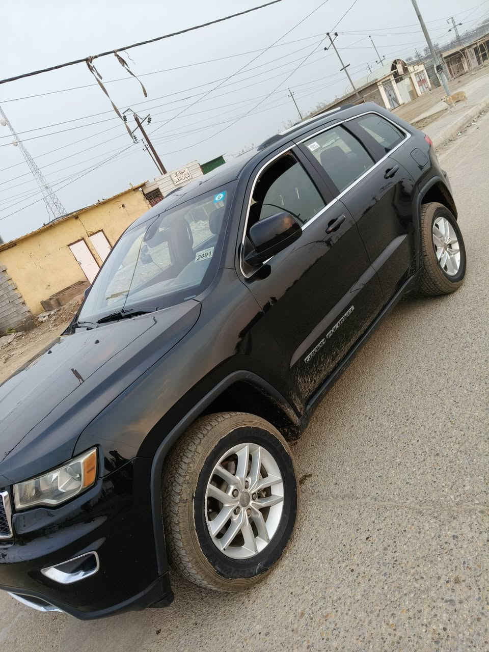 السلام عليكم جيب لاريدو 2017 كلين تايتل بيه تقرير مياه شرط تعمل وتسير سيارة على وضع الشركة كفالة عامة حتى الدعاميات بدون ضربة ولا صبغ ولا تبديل سيارة جديدة وبرغي نقص مابيه السعر 180وهاذا رقمي مكاني ديوانية 
*********** مواصفات نص فول 
بصمة +كامرة خلفية+حساس 
تشغيل عن بعد 
شاشة جبيرة 
شفتات ستيرن 
اطفاء ذاتي+توقف ذاتي رقمه بغداد باسمي السعر 180مكان السيارة الديوانية واي ستفسار اتصل ماجاوب خاص ***********
