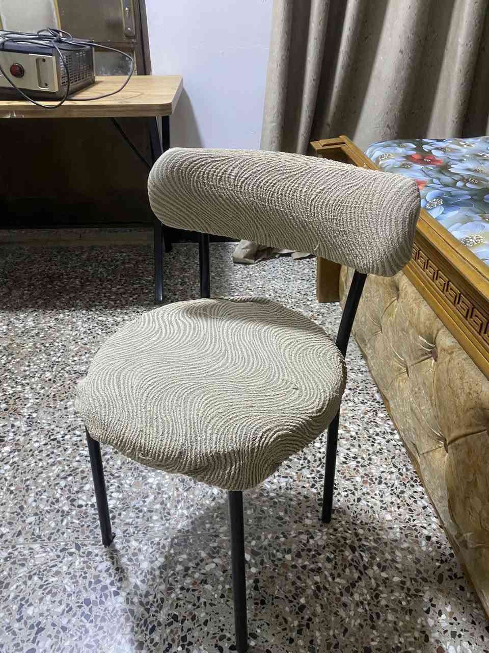 هذني غراض للبيع طبله وسطية بيضه سعره ب٥٠ وبيه مجال وطبله وسطيه ثانيه البيضه وبيه جوزي هم ب٥٠ وبيه مجال وميز طعام ب١٠٠ وبي مجال بسيط كلهن جدد ونضيفات بس مستعجله على بيعتهن


**إذا كنت صاحب هذا الإعلان وتريد حذفه لأي سبب، رجاءا أرسل رسالة إلى الدعم الفني**