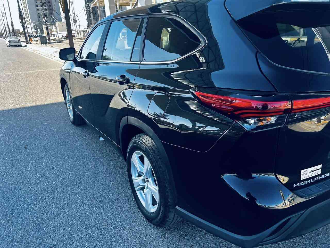 $$27,750
TOYOTA HIGHLANDER 2023
تويوتا هايلندر  ٢٠٢٣ هايبرد
رقم بغداد

مواصفات LE:-
داخل لونين
شاشة كبيرة
الكاميرة الخلفية
بصمة ابواب 
بصمة تشغيل
هاند بريك بصمة
اوتو هولد
ثلاث وظعيات قيادة
تحكم ستيرن
إنارة امامية LED+زينون
إنارة الخلفية LED
صندوق كهربائي
تبريد ٣ قطع 
٧ راكب
كرسي سايق كهربائيه
رادار جانبي
نقطه عمياء 
هايبرد 2500 محرك 4 سلندر 
50,000 مايل ماشية

سياره بدون ايرباك
بيها قطعه وحده بنيد فقط
رقم شاصي بالصور
🛑سعر السيارة 27,750$  بيها مجال بسيط

 
***********
