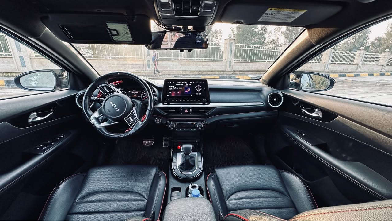 KIA FORTE GT 2022 كيا فورتي 
المواصفات : 
🔥-لون سموك مميز 
🔥-بصمه تشغيل ابواب وصندوك 
🔥-بصمه تشغيل عن بعد 
🔥-محرك 1600 توربو 
🔥-كير DCT دبل كلج
🔥-حساسات خلفيه توقف ذاتي  
🔥-رادار امامي مانع اصطدام 
🔥-كشن GT اسود مطرز احمر 
🔥-رادارات 360 درجه امامي جانبي خلفي
🔥-تحكمات ستيرن 4 جهات فول 
🔥-وضعيات قياده (normal-smart-eco)
🔥-مثبت سرعه ذكي (تحذير مغادره مسار)
🔥-شاشه كبيره 
🔥-car play -android auto 
🔥-نضام صوت رياضي هارمن كاردن 
🔥-ويل كب 18 رياضي 
🔥-ستيرن حرف D 
🔥-7 الوان دشبول + ابواب 
🔥-علامه GT متغير الوان مع انضمه قياده
🔥-سقف اسود +داخل اسود بلادي
🔥-لايت 3 عدسات (حساس عالي ناصي)
🔥-اشاير مري 
🔥-اناره ترحيب 
🔥-بك لايت لد وسكنات لد 
🔥-كشنات تدفئه + تبريد 
🔥-كامره اماميه تحديد مسار + قياده ذاتيه
🔥-مانع انزلاق نضام تركشن 
🔥-تبريد شاشه دبل فريز منفصل 
🔥-فتح صندوق ذكي عند الاقتراب 
🔥-ممشى 41 mi
🔥-رقم جديد شرط التحويل 
🔥-فحم اكزوز اصلي 
🔥- كشنات كهربائيه 
🔥-بعد بيها هواي مواصفات 
السياره ضررها قبق صندوق صبغ وبارد باب خلف النفر 
السياره جديده وجاهزه طخم تايرات جديد /باتري جديد /ادامه كامله قبل اسبوع ما ناقصها برغي
سعرها 170 وبيها مجال  
للاستفسار :-
***********
*********** موصل, نينوى
