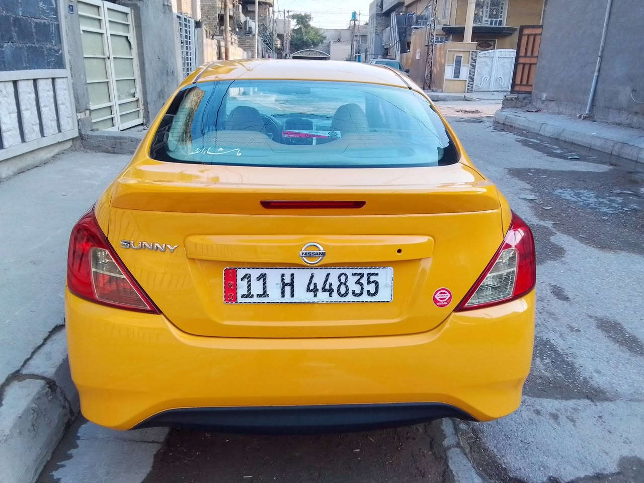 سلام عليكم نيسان صني هندي للبيع رقم بغداد  موديل 20  بليتة زركة داخل ابيض سيارة تدفئة وتبريد شغال كير مكينه خير من الله تخم تاير وصدر جديد و دوشمة عام  وسيارة جاهزة على اخر حباية كبل لشارع  بيهة تبديل جاملغ وباب السائق وقبغ الصندوك
اتصال فقط /***********
السعر/ 93 وبيهة مجال بسيط 
العنوان / بغداد الدورة خلف سوق ابو تشير
