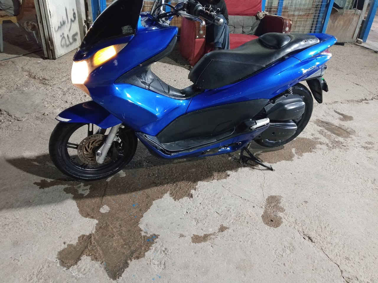 الجيل الاول ياباني JF
دراجه نواقصه بسيطه 
كفرات نضافه٦٠/١٠٠
بيه مكينه تخبل وترايك وين ميعجبك شلعه معدل شرط تحطهن كلهن شرط محرك اخرس صوته مسمعه
ستاند حساس كهرباء 
حساس ازدحام 
دراجه حلوه مال جنايه عوزه ترتيب كفرات مخربطه
مكانه الدوره ابو دشير 
السعر مليون و50 بيه مجال 
***********
