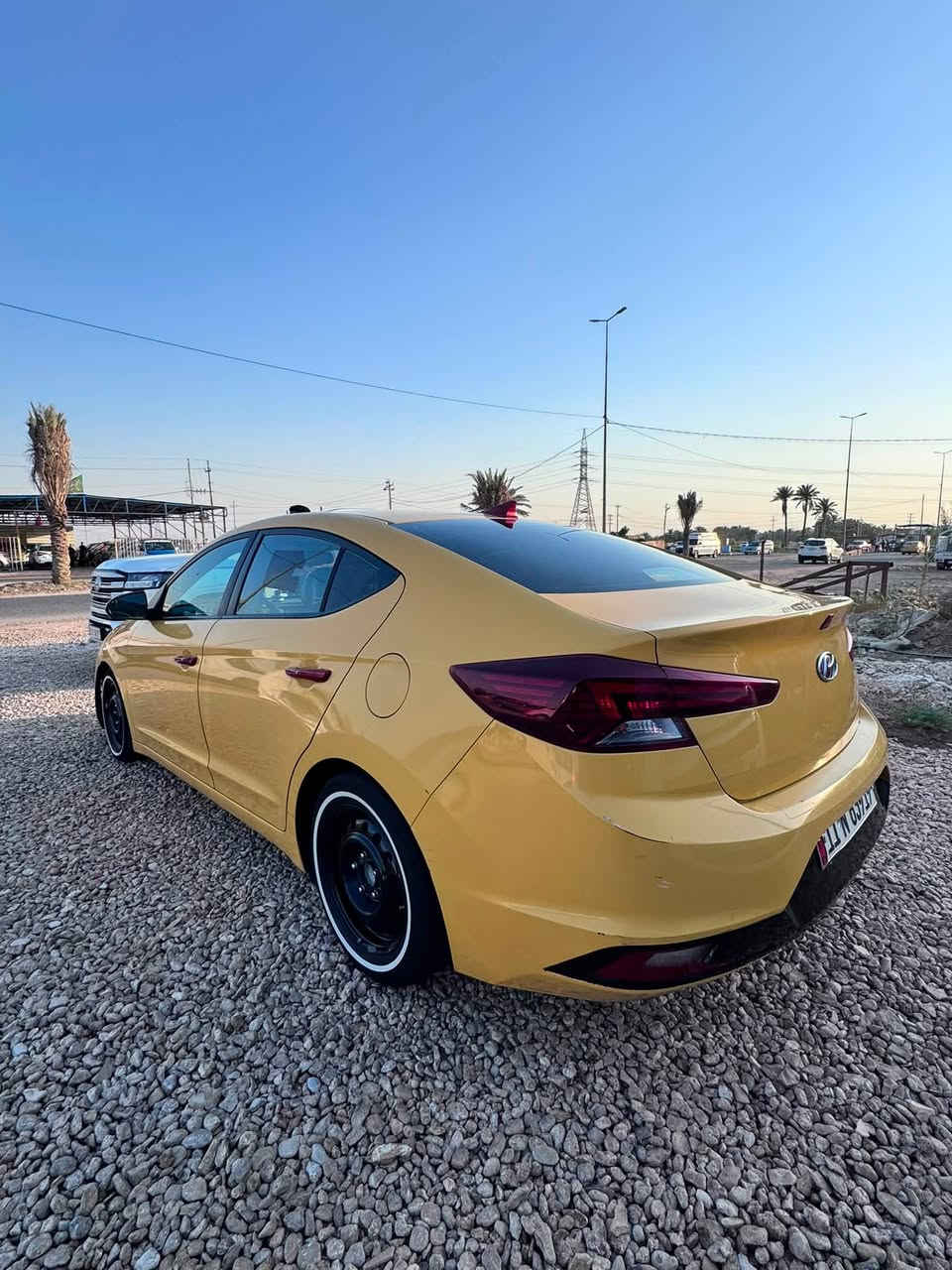 السلام عليكم 

لبيع انترا 2019
فول مواصفات موضح ب الصور 
أمريكيه بيها بنيد فقط بدون دواخل  
غاز بانزين
 الاستفسار ؏ الرقم 

***********
