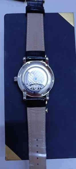 مزاد لان ماعرف سعرها بيش ***********
