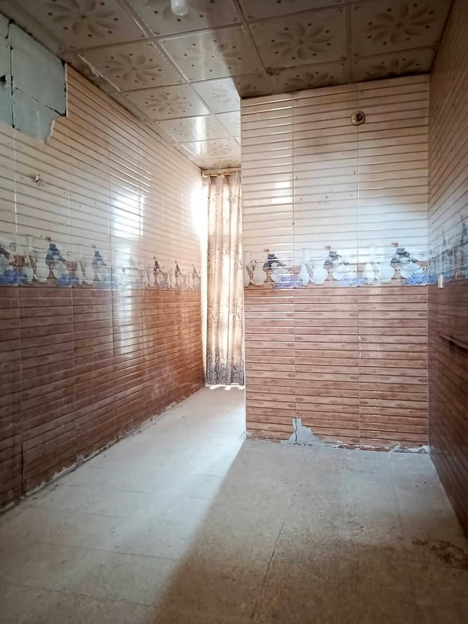 بيت للايجار  حي ميسان مقابل ميسان مول بالفرع مساحه 100متر يحتوي على غرفه وصاله واستقبال ومطبخ وصحيات كاشي و سيراميك 

سعر الايجار 300الف واصل ماء وكهرباء 

للاستفسار والمعلومات الاتصال بنا 
***********
