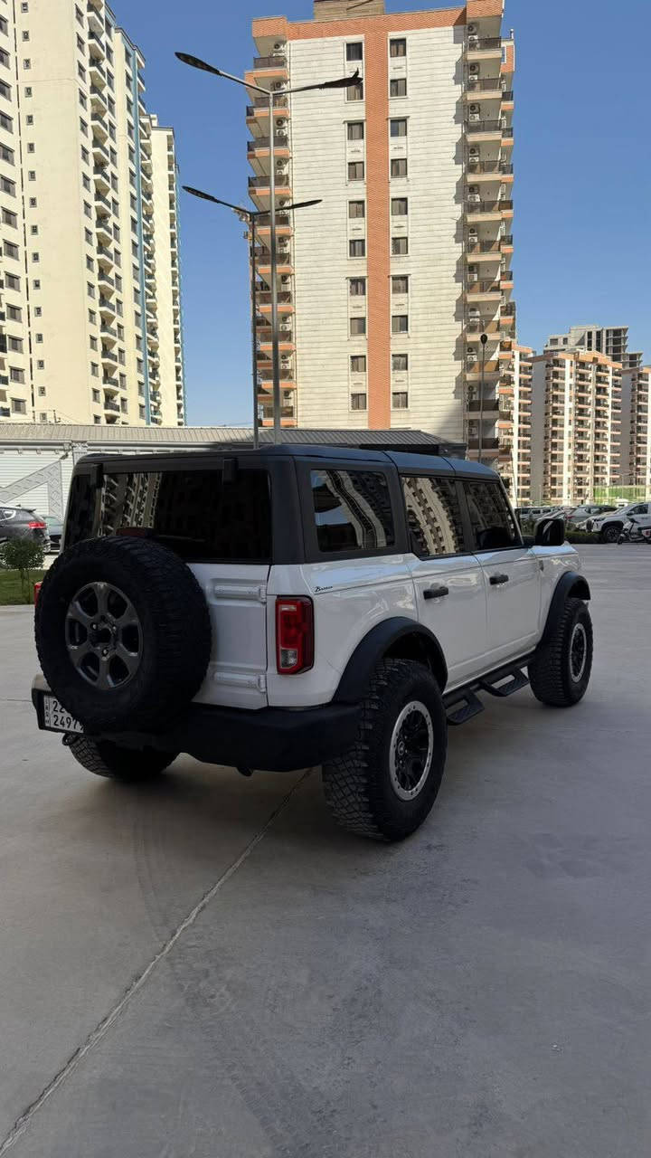 للبيع بسعر مناسب 
فورد برنكو موديل 24 اخت الزيرو ماشيه 1600وارد امريكي مكينه 4 سلندر تيربو فووول داخل جلد بلادي شاشه كبيره تحكمات ستيرن هيتر كشنات رادار امامي وجانبي تحديد مسار قماره فايبر تاير وويل اصلي حتى ارضيات السياره كله اصليه السياره محرك كير صدر وكاله زيرو رقم وهزه وسنويه كله جديد وبسمي باج تضليل بالسنويه جديد السياره بيه قطع صبغ من الخارج فقط اي استفسار اتصال ع رقم او واتس مكان السياره بغداد  الكرخ اتصال *********** بغداد, العراق
