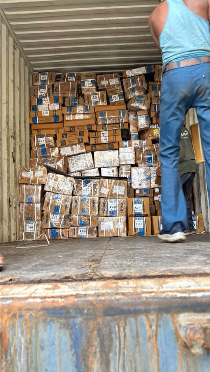 قطع غيار باجاج ليبل اصفر شركه وبوكسر ليبل اصفر شركه و TVS وبياجو اصلي شركه جمله فقط 🛺🇮🇳🇮🇳🇮🇳🛺
وبأسعار تنافسيه جدا🔥🔥
 ملاحظه البيع فقققط جمله💯🚚 و حاويات حسب الطلب✔️🌍
 للاستفار التواصل خاص📩
شركه التنقل الذكي للتجاره العامه 🌍الاولى في مجال قطع غيار التكتك والبوكسر في بغداد✔️💯 
ملاحظه البيع لاصحاب محلات الجمله وجمله الجمله حصرا
🌐الادمن🌐


**إذا كنت صاحب هذا الإعلان وتريد حذفه لأي سبب، رجاءا أرسل رسالة إلى الدعم الفني**