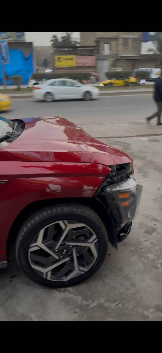 السلام عليكم

للبيع فقط هونداي كونا Nلاين  
2024 HYUNDAI KONA N LINE
فول فول مواصفات ماكو اوبشن ﻣﻣـآ بيها 
بصمه،سلايد روف،كشنات تدفئه،كير تعليك،كشنات كهربائيه 3 طكات،كامره360،رادار امامي جانبي وبعد هواي مواصفات

ع حادثها ابيعها بارحه وصلت مَــن امريكا 
صور الحادث مرفقه ضمن الفيديو 

عداد المسافة 20 الف 

حجم المحرك 1600 تيربو 

مكان السيارة بغداد جميله

السعر 15،000$ وما اتوقع اكو هيج سعر 

هاتف *********** علي المندلاوي بغداد, العراق
