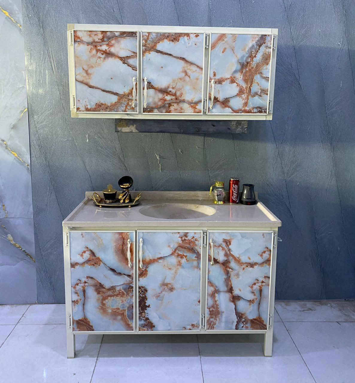 تشكيله مَـטּ الكاونترات المنيوم والخشب mdf
مع سنك مرمر 
اختار الموديل ودزه النا ؏ خاص 

متوفر عده الوان مختلفه وقياسات حسب الطلب 
متوفر توصيل بغداد مجاناً 
توصيل محافضات متوفر


**إذا كنت صاحب هذا الإعلان وتريد حذفه لأي سبب، رجاءا أرسل رسالة إلى الدعم الفني**