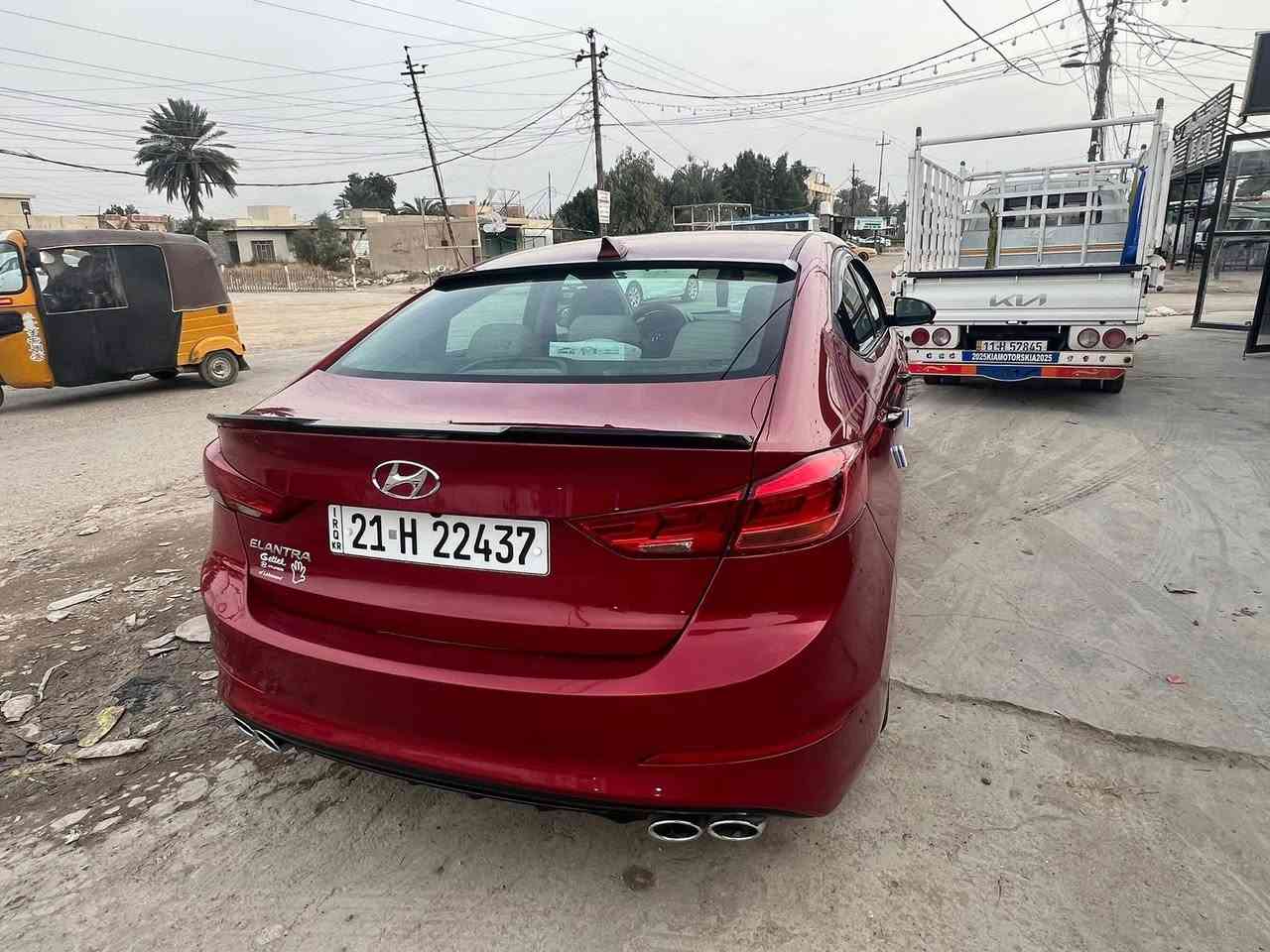 السلام عليكم 
النترا 2017 
مكينه وكير مكفولات من التبخير والتنقيص ومن الفتح 
السياره ماشيه 168mi 
قطعتين تبديل جاملغ وبنيد بدون دواخل بدونن 
رقم سليمانيه بأسمي تحويل او وكاله 
تخم تاير جديد 
صدر السياره 70‎%‎
منضومه غاز بس فاصله ما مسويها 
تبريد وتدفئه فوللل 
دوانز ماكوووو كله محسن 
مكينه 2000 دوش 
كير at المرغوب 
مواصفات نص فول 
انضمه قياده ايكو وسبورت 
السعر 118 وبيها مجال 
البياع شراي ليخابرني 
السياره متعوب عليها 
مكاني بغداد السيديه 
***********
